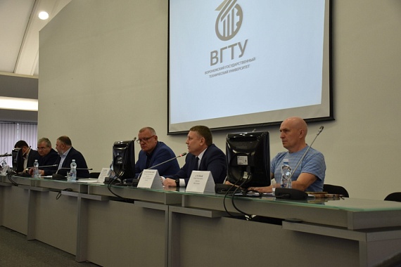Участники круглого стола обсудили взаимодействие бизнеса и науки в Воронеже 